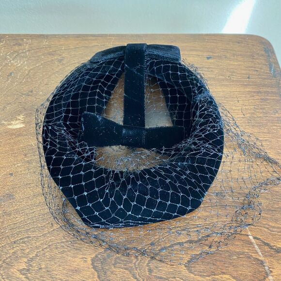 Vintage Black Velvet Hollow Pillbox Hat Bow Veil Pinup Cosplay 50s Goth Funeral - Picture 5 of 10